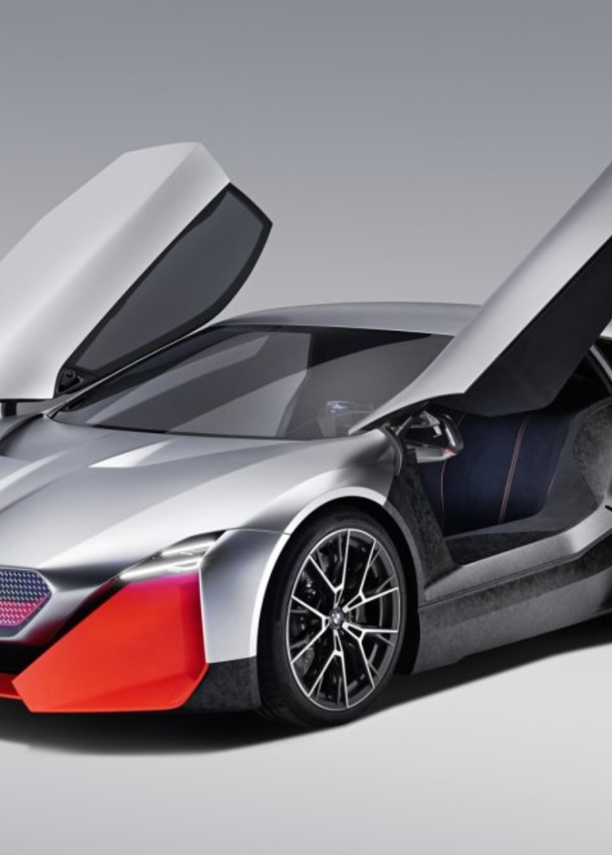 "BMW" تكشف عن مستقبل القيادة الرياضية مع سيارتها "Vision M Next"