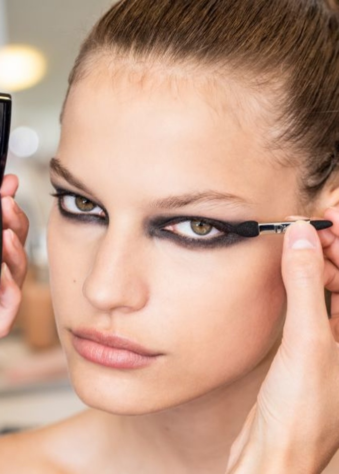 مكياج مجموعة ديور من  الأزياء الفاخرة لخريف وشتاء 2019-2020