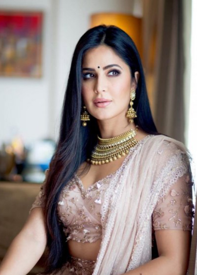 كاترينا كيف تزينت بقلادة و أقراط من Kalyan Jewellers Muhurat