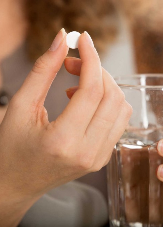 فوائد واضرار استخدام المضاد مع حبوب منع الحمل