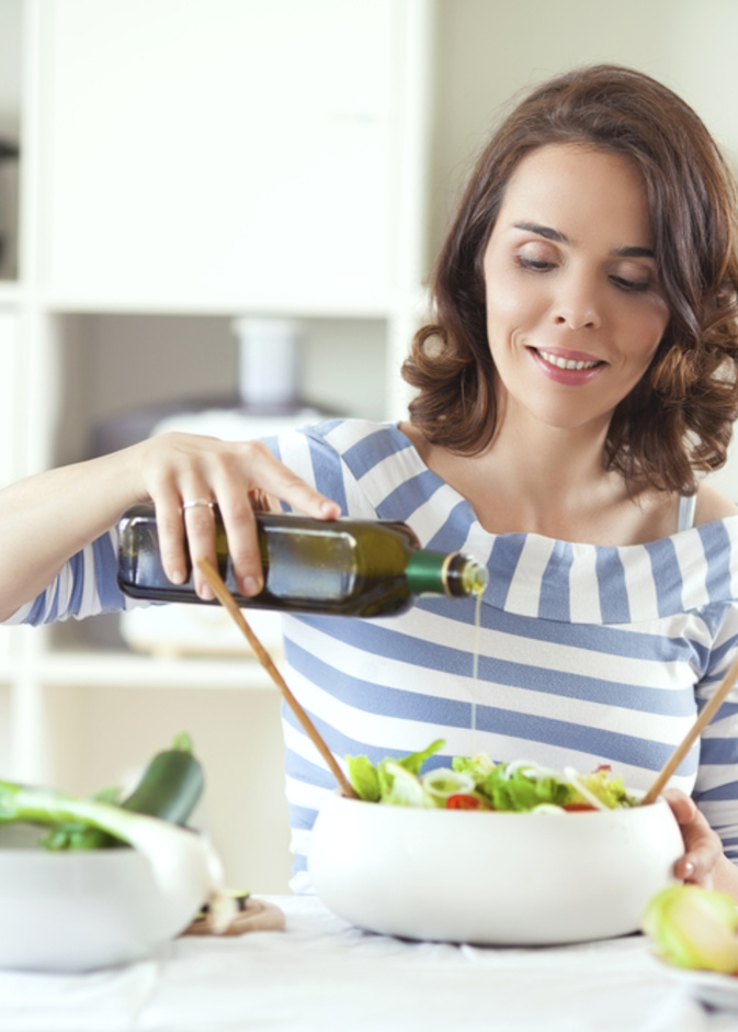 أهم الأطعمة التي تعزز الخصوبة وتزيد فرص الحمل