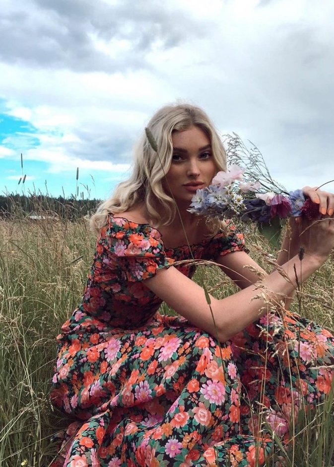 نشرت إلسا هوسك صورة لها في السويد تبدو بها مستمتعة بالطبيعة والهواء النقي