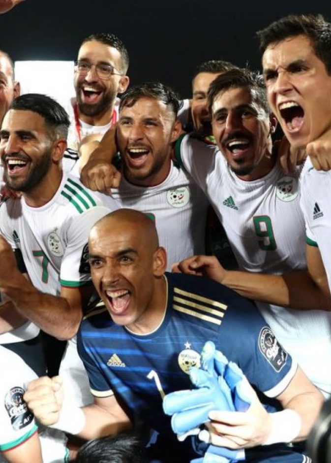 الجزائر هزمت غينيا بالثلاثة