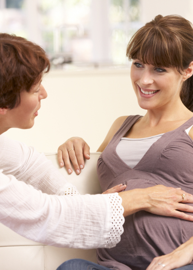 إيجابيات وسلبيات الحمل بعد الأربعين