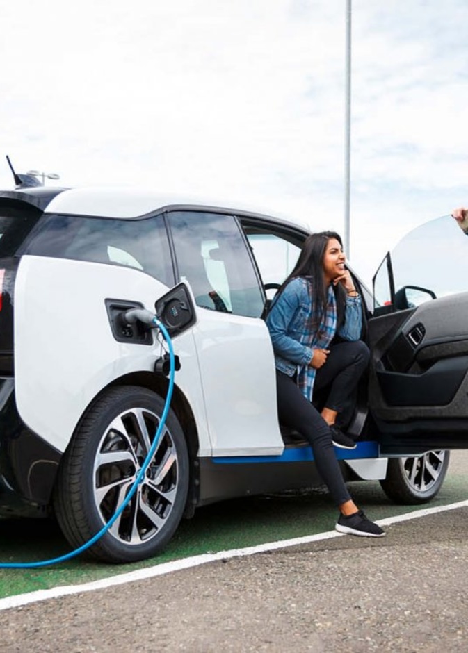 السيارات الكهربائية المعتمدة ذات الضمان Consider a Certified Pre-Owned unit