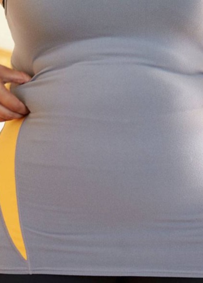 اخضعي لعملية شد الذراع التي يتم من خلالها إزالة الجلد الزائد من الذراعين العلويين