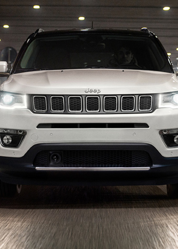 القيادة أمتع مع سيارة جيب كومباس Jeep® Compass الجديدة كليا