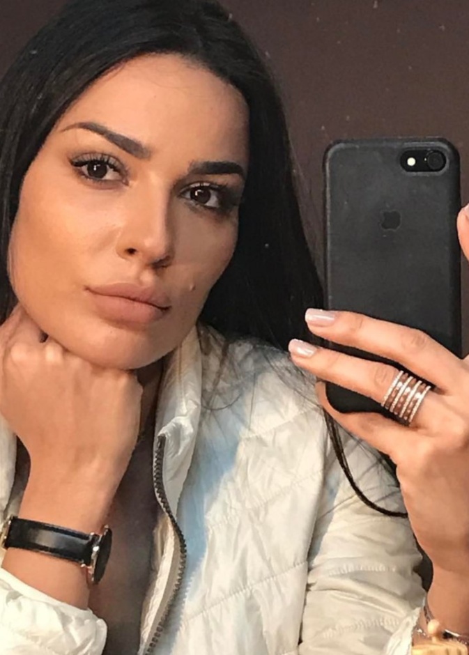 جمال طبيعي لنادين نجيم بدون مكياج