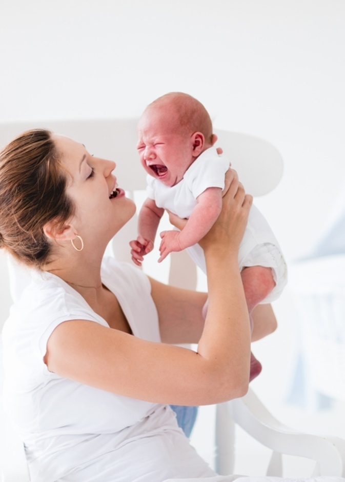 أهم علامات جوع وشبع الطفل الرضيع