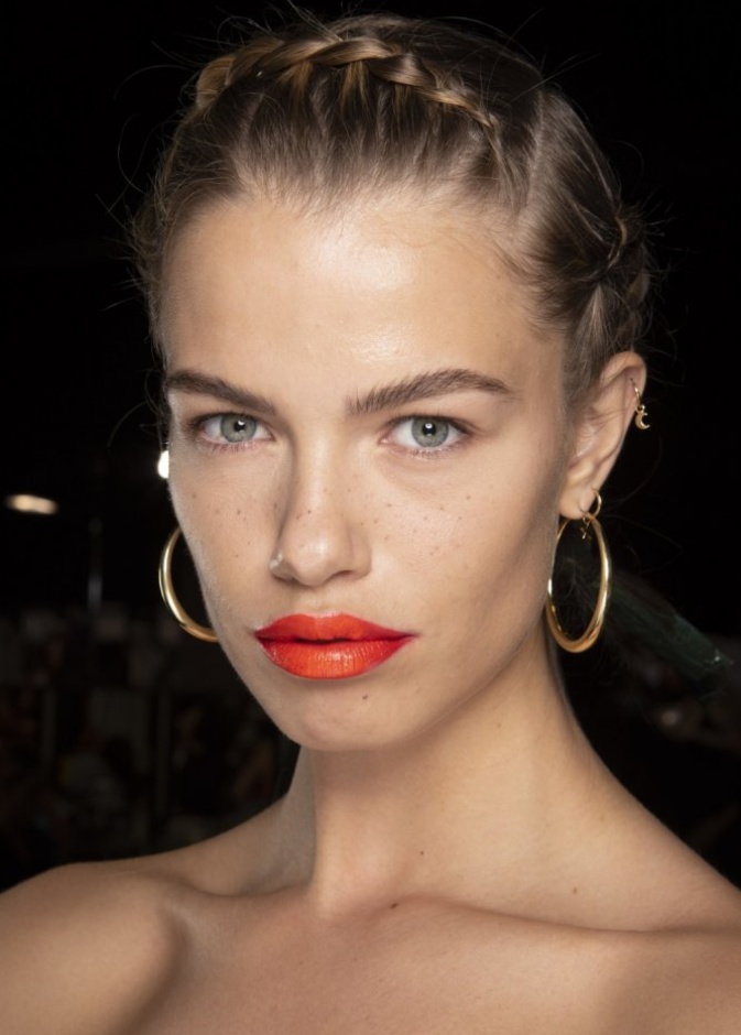 البرنزر سيجعل بشرتك تبدو نضرة في فصل الصيف