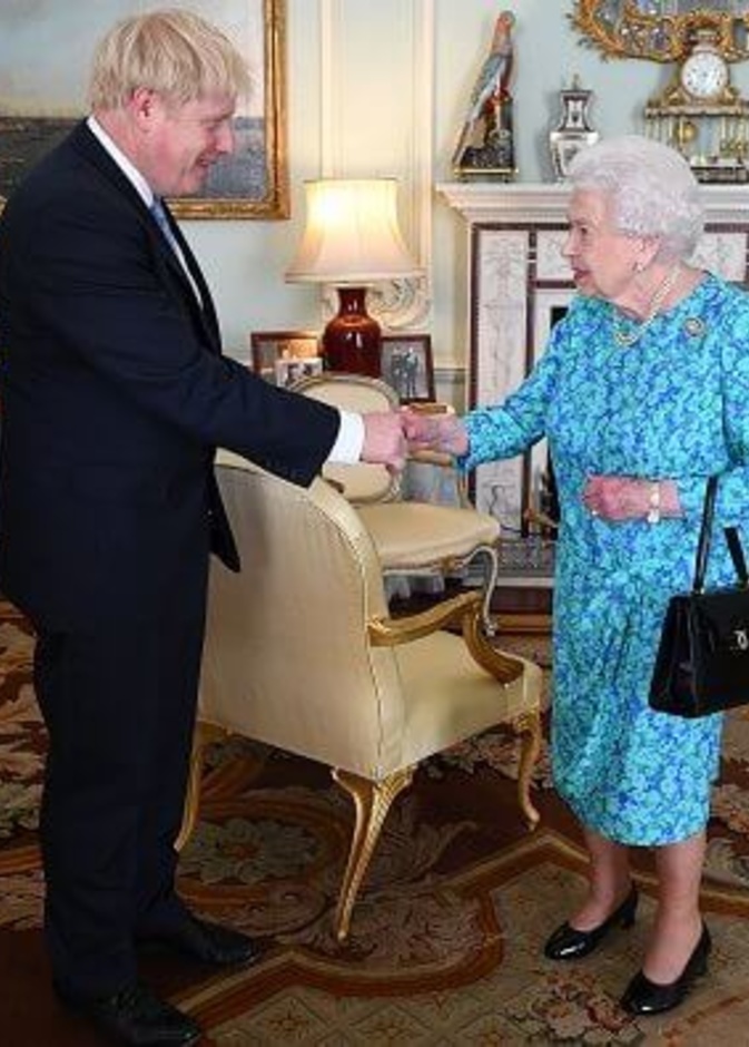 الملكة تبدأ عطلتها الصيفية