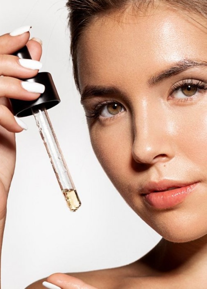 خليط الألوفيرا وزيت جنين القمح مفيد لتطويل وتكثيف الشعر