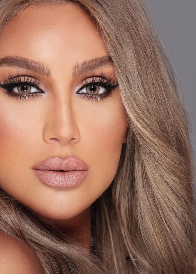 طريقة عمل الكونتور البارز والنود على الشفاه بأسلوب مايا دياب