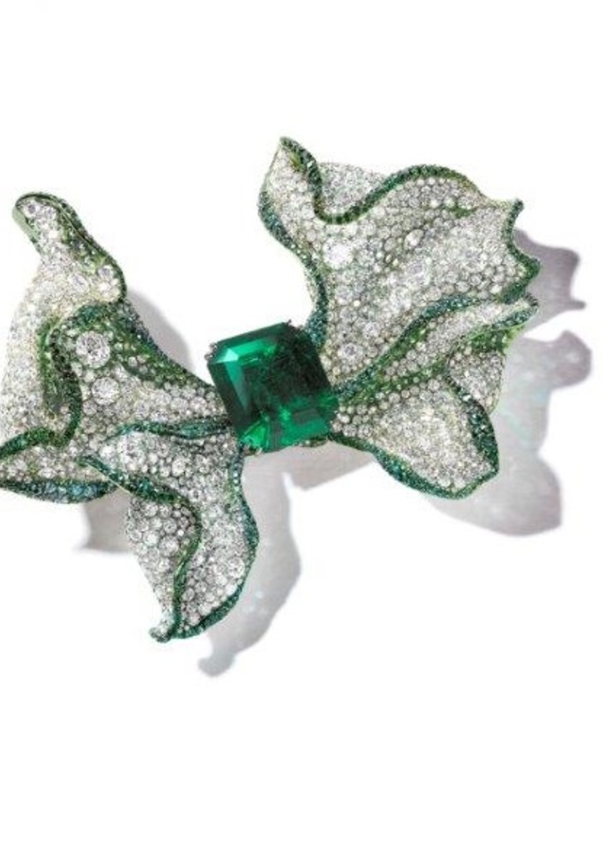 بروش الماس وزمرد من سيندي تشاو CINDY CHAO The Art Jewel