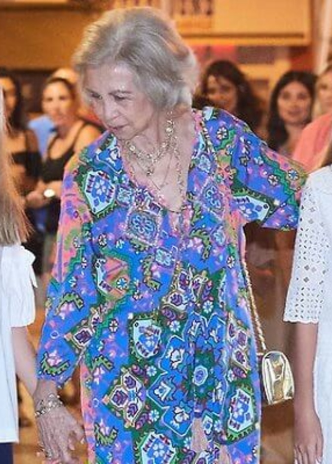 العائلة المالكة الإسبانية في باليه بحيرة البجع