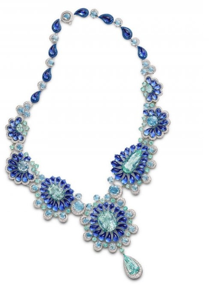 عقد من بولغاري Bulgari