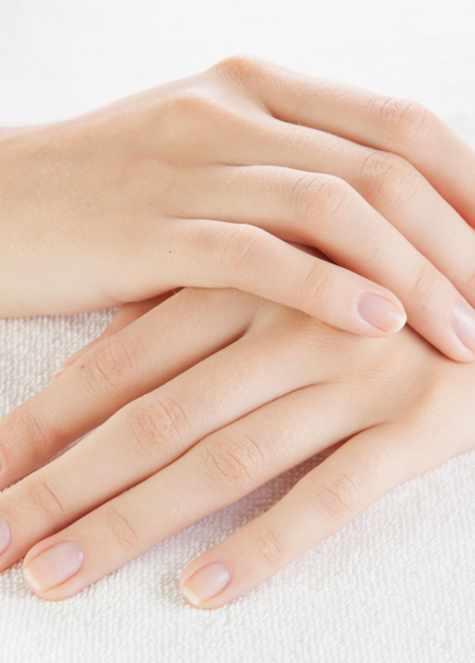 اختاري التقنية الأقضل لك لإزالة عروق اليدين البارزة