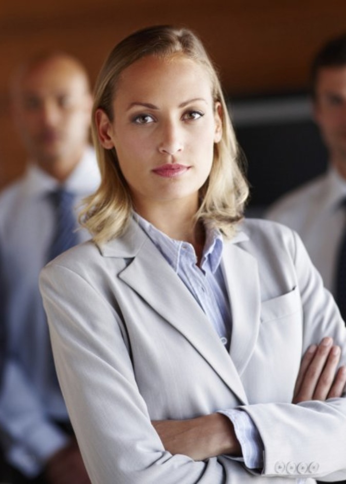 تسعى إمرأة برج الأسد كباقي مواليد هذا البرج الى منصب القيادة