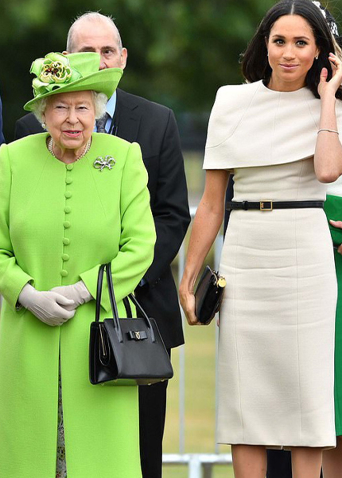 ملكة بريطانيا تقربت من ميغان ماركل حتى تتفادى مأساة ديانا