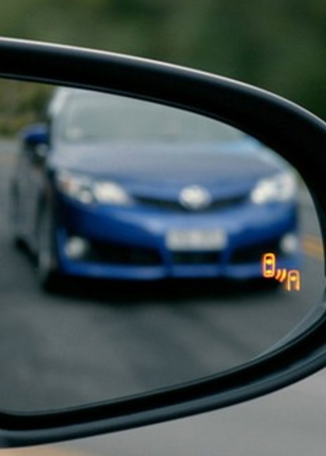 المكابح الطارئة المستقلة (AEB)