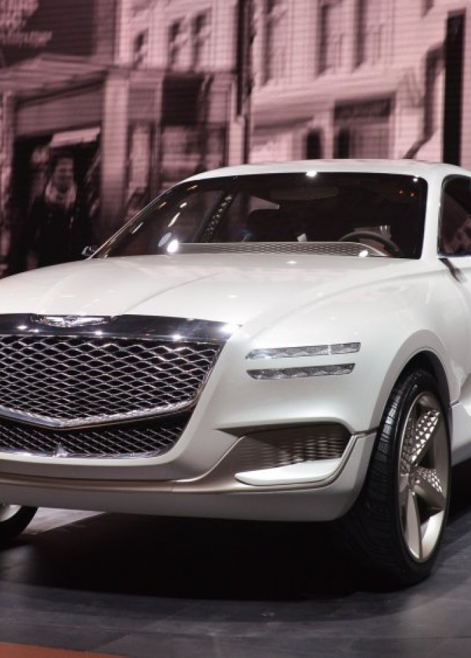  Genesis تطلق سيارة غاية في الفخامة