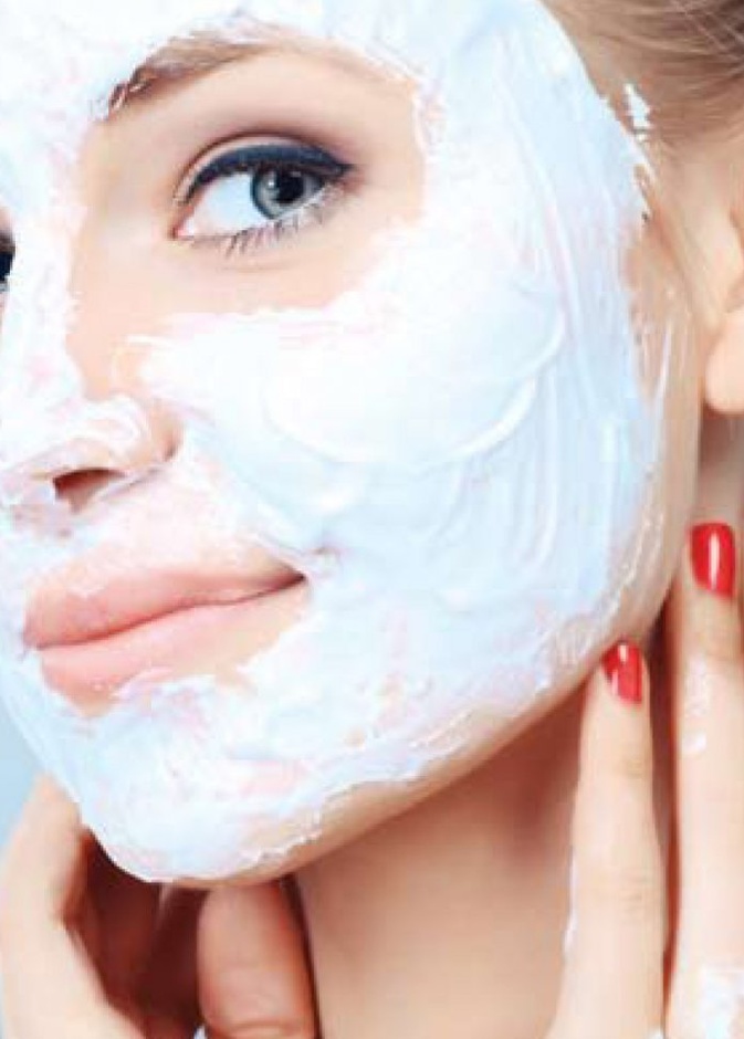 احصلي على اظافر رائعة من خلال استخدام معجون الأسنان