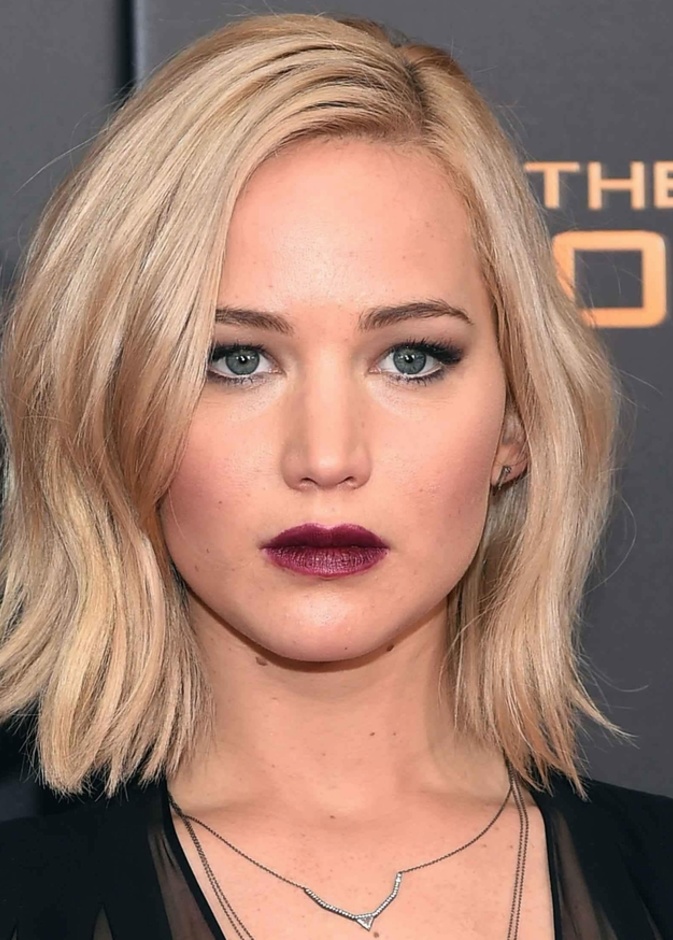 أحمر شفاه قوي بأسلوب الجميلة جنيفر لورانس ‏Jennifer Lawrence