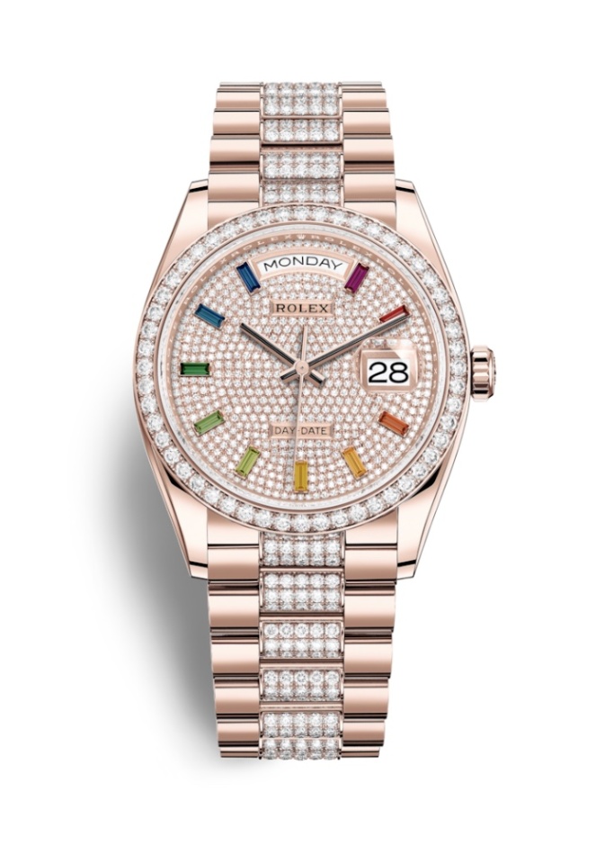  ساعة فاخرة تصميم مينا مميز مزين بالزفير الوردي وسير جلد التمساح من Dior