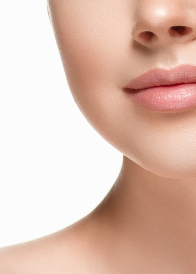 إليك كيف تتم عملية رفع الشفايف