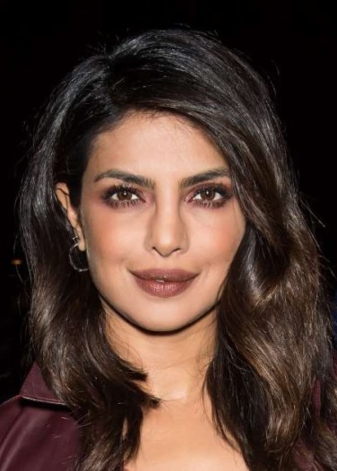 أيوشمان كورانا يدعم بريانكا تشوبرا