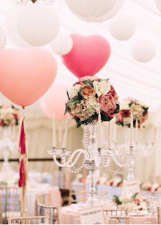 افكار لتزيين طاولات الاعراس من انستقرام