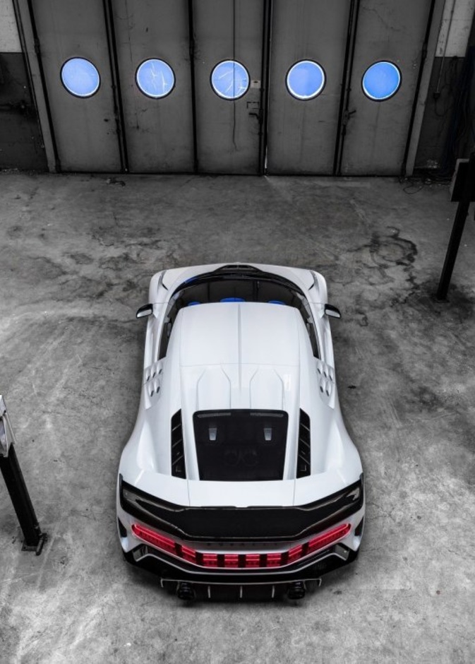 بورشه تايكان الكهربائية 2020