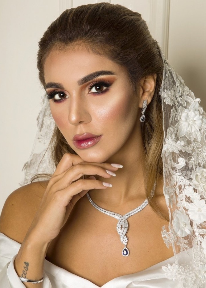 لقطة عروس بكاميرا المصورة امجاد عبدالله