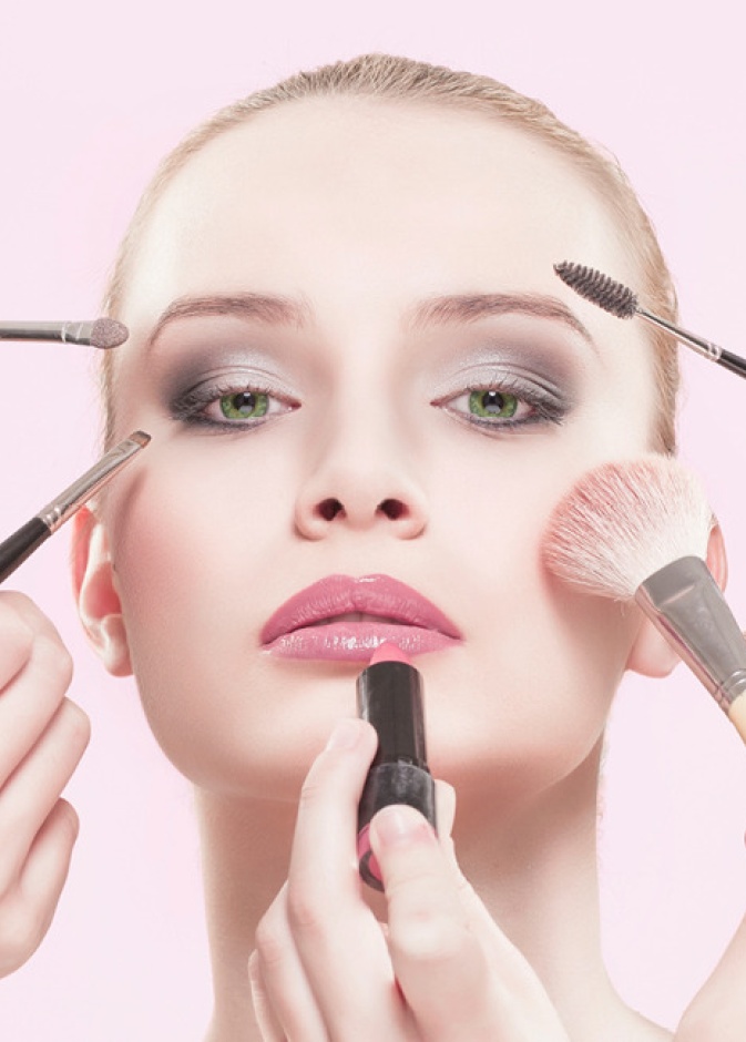 نصائح عند تطبيق مكياج العيون دون سيلان الدموع