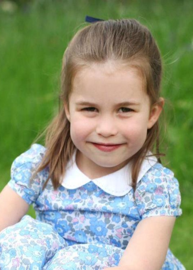  رسوم دراسة الأميرة تشارلوت أقل من رسوم دراسة شقيقها الأكبر في نفس المدرسة لهذا السبب