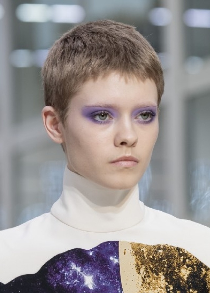 الوان ظلال عيون بنفسجية لخريف 2019