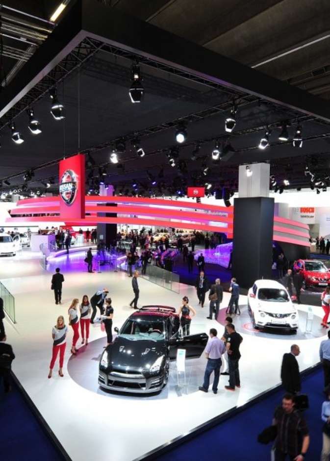 تقسيم معرض ألمانيا للسيارات إلى قسمين