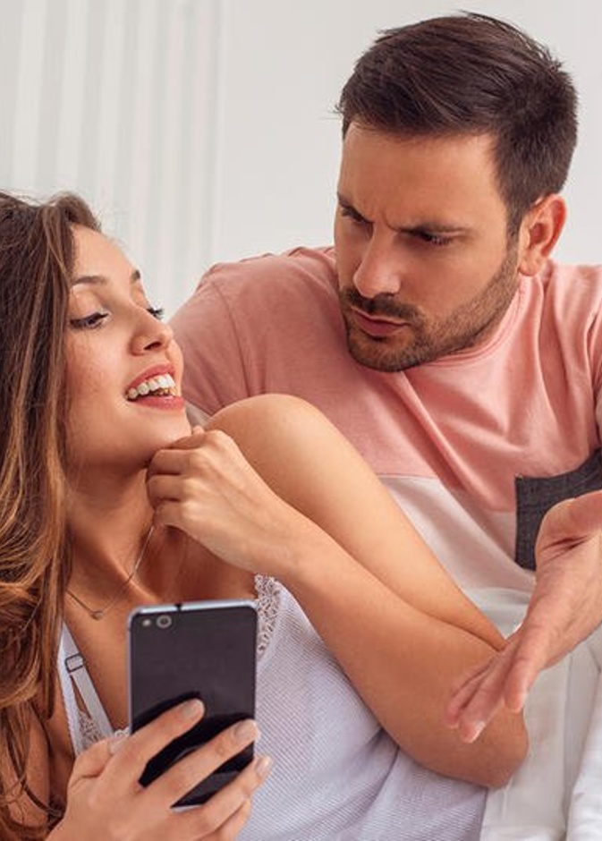 لهذه الأسباب لا يجب أن تبحث الزوجة في ماضي الزوج