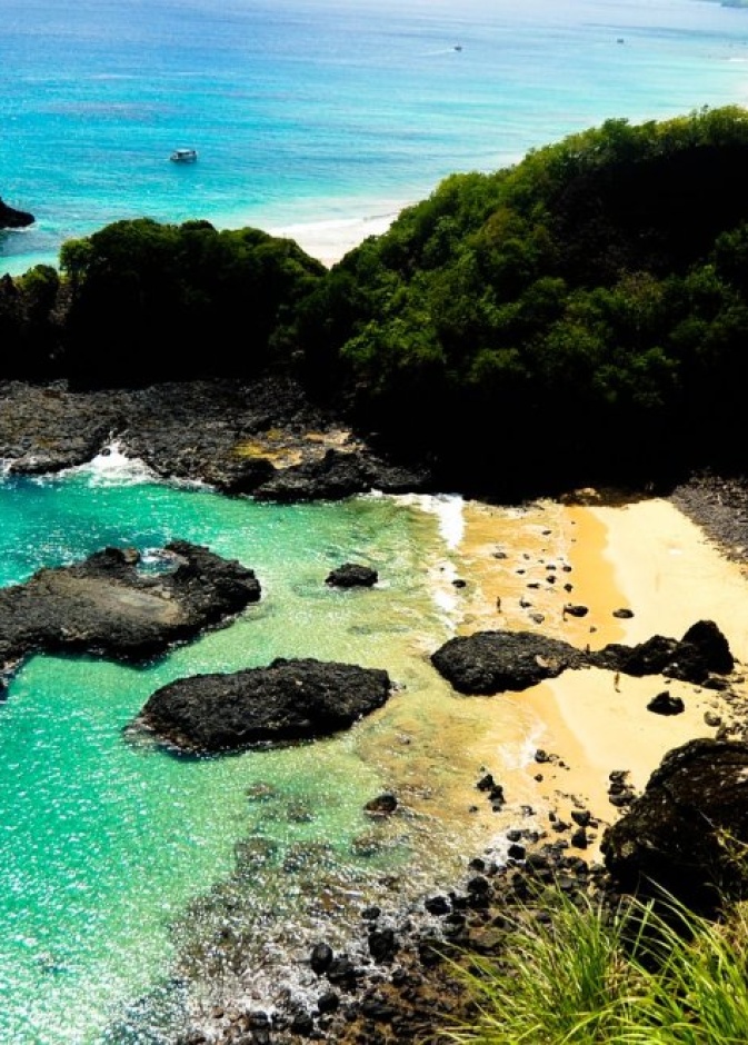 أرخبيل فرناندو دي نورونيا يضم 21 جزيرة