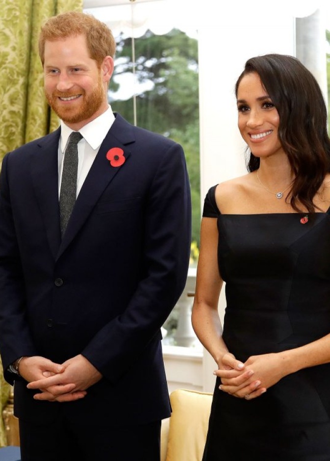 مكتب الأمير هاري وميغان ماركل ينتقل رسميا إلى قصر باكنغهام