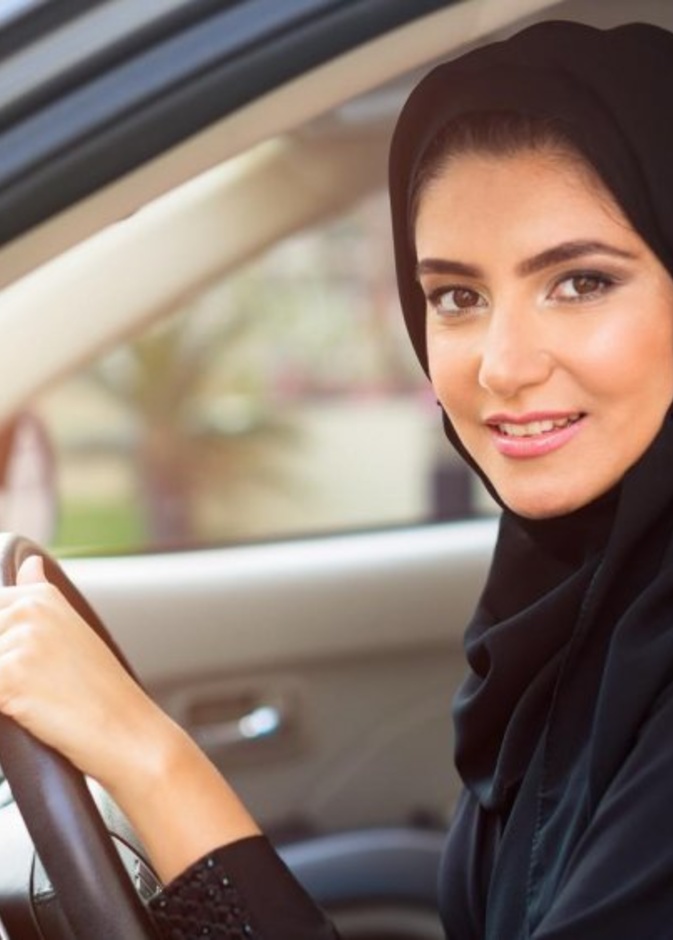 أبدئي بالتدرب على المهارات الأساسية في القيادة