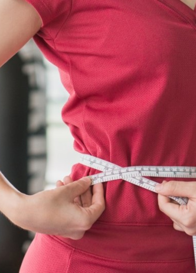  تعرفي على أهم مخاطر عملية تنحيف الخصر بالليز