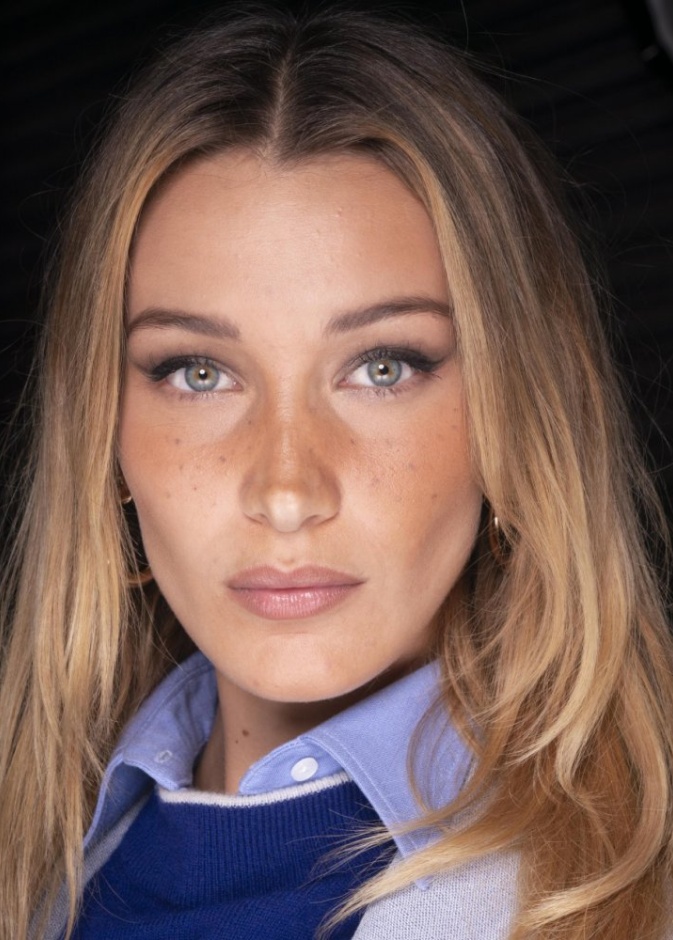  رسمات آيلاينر خضراء مبعثرة من Ulla Johnson