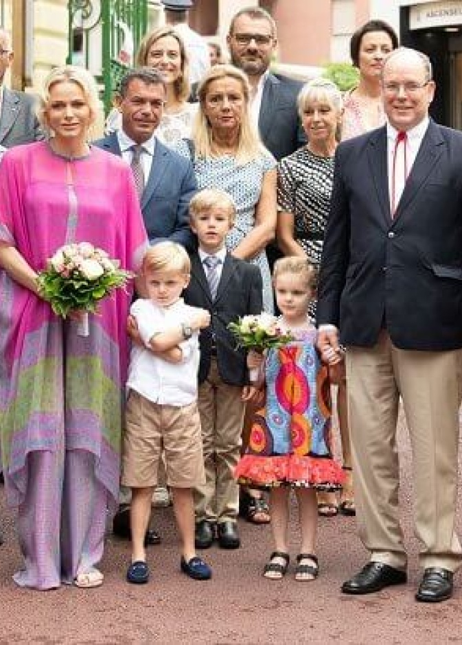 الأمير ألبرت والأميرة تشارلين في النزهة الخلوية السنوية لإمارة موناكو