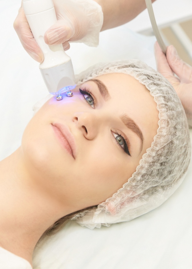 الصدفية هي حالة التهابية مزمنة تنطوي على خلل في الجهاز المناعي يتميز بتغييرات جلدية