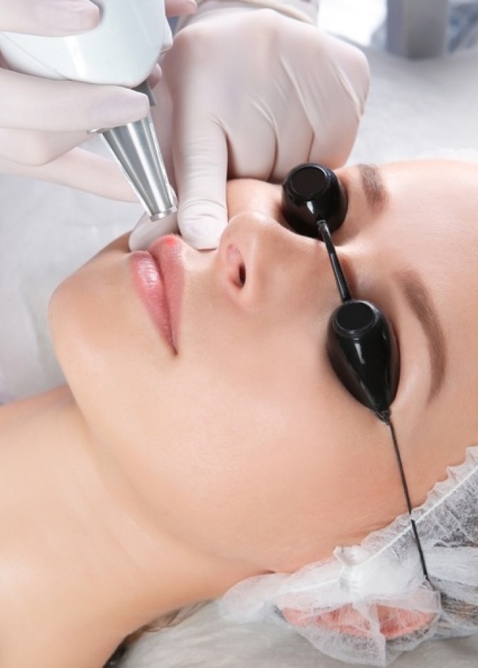  توريد الشفايف بالليزر