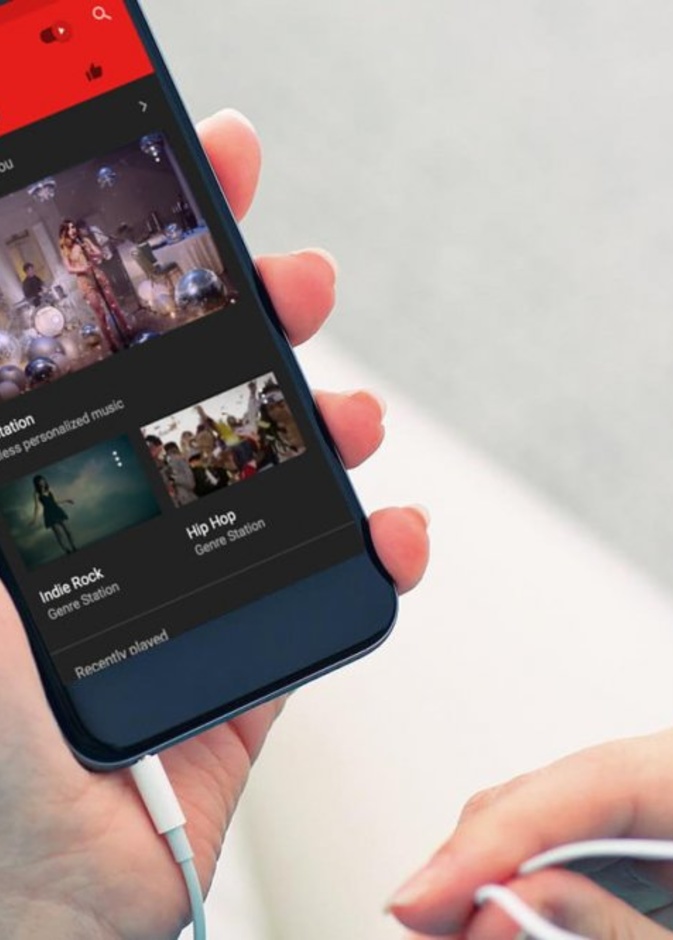 توفر خدمة يوتيوب بريميوم للمشتركين مشاهدة المحتوى من فيديوهات يوتيوب من دون إعلانات