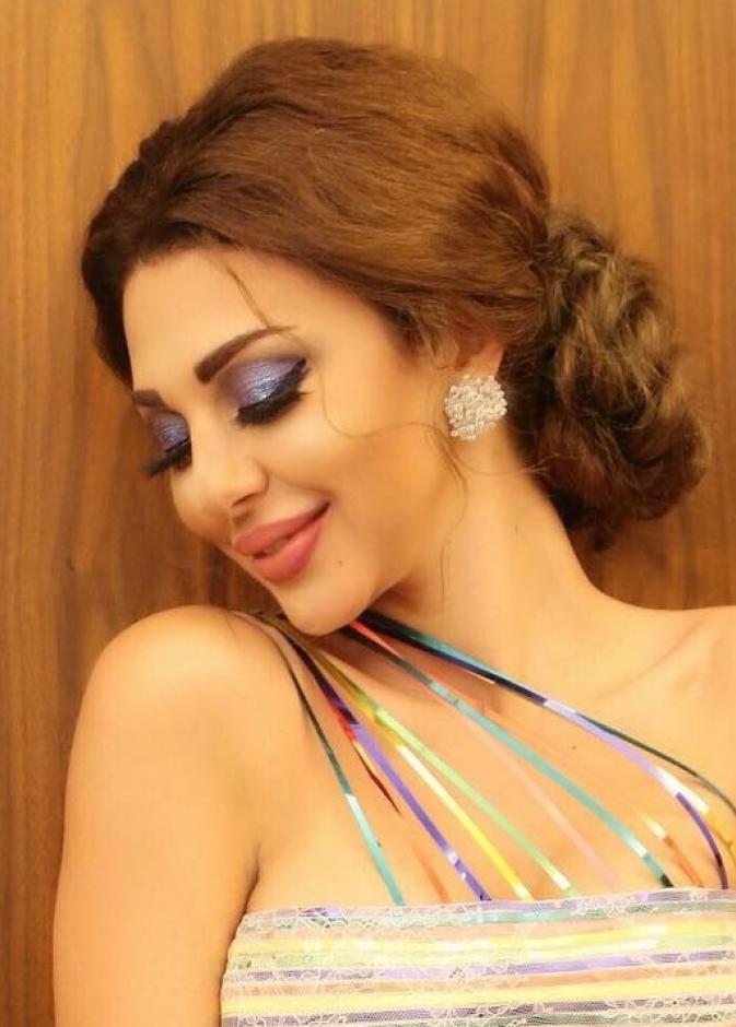 ميريام فارس اطلت سابقا بظلال العيون الزرقاء