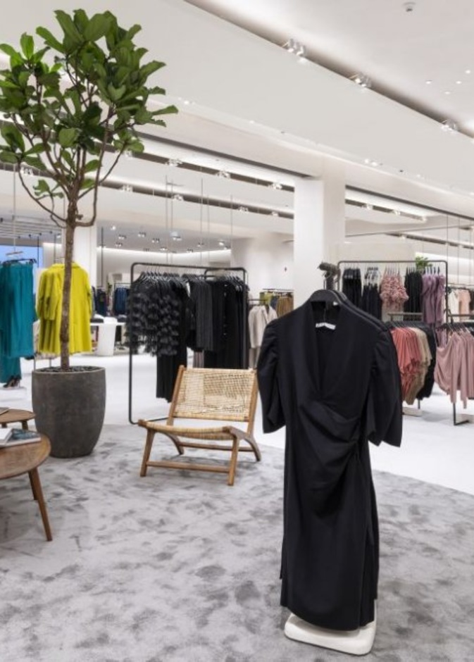 متجر Zara الرئيسي الجديد في دبي مول.. تجربة تسوق متكاملة