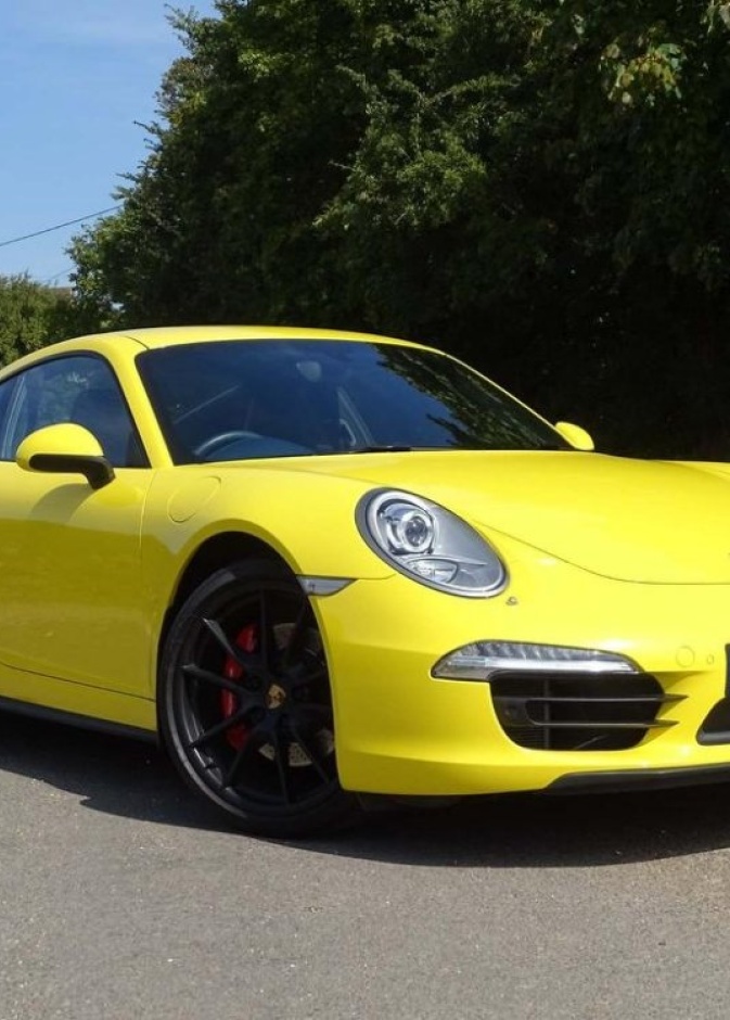 الفرق بين السيارتين